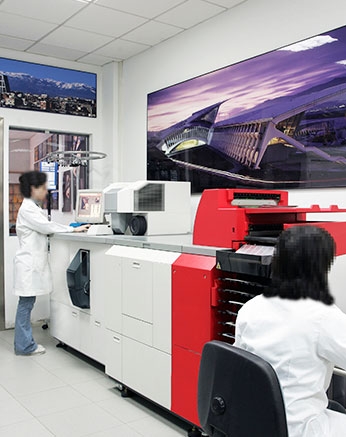 Impresión digital con sistema automático directamente de negativos y diapositivas