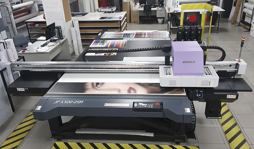 Impresora Mimaki para soportes rígidos de gran formato. Nortecolor.